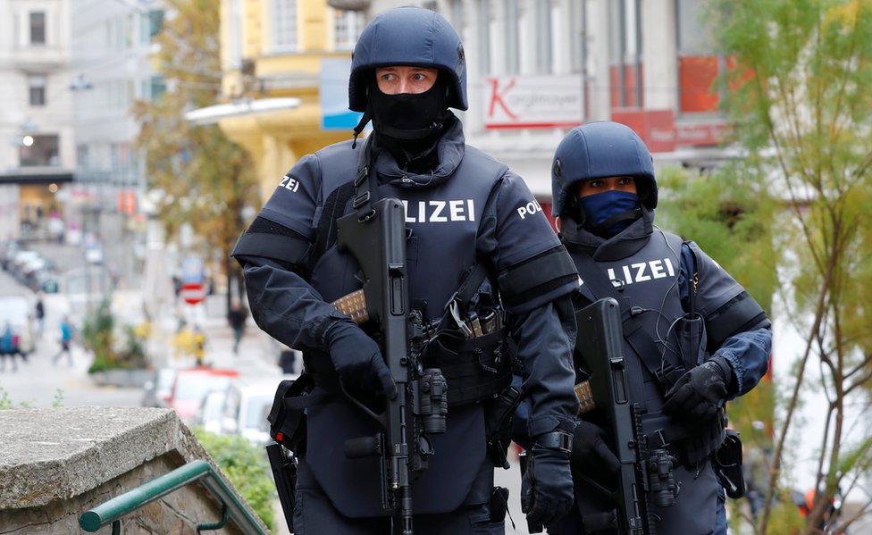 تصاعد التهديدات الإرهابية في أوروبا.. الذئاب المنفردة و التطرف المجتمعي
