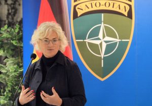 وزيرة الدفاع الألمانية كريستين لامبرخت